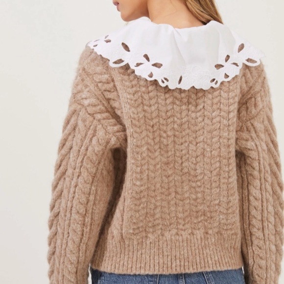 NWOT ASTR The Label Pemberley Oversized Collar Cable Knit Cardigan - Picture 5 of 8